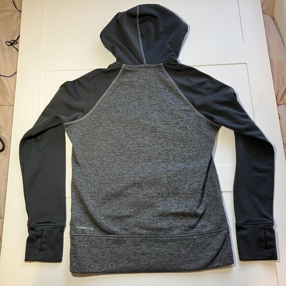 Nike Therma Fit Hoodie Women's Small Gray Sporty‎ Warm Athleisure Athleticwear - Picture 2 of 4